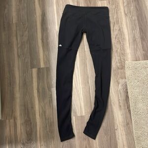 ALO YOGA Black Goddess Half-Ribbed Leggings Sz L